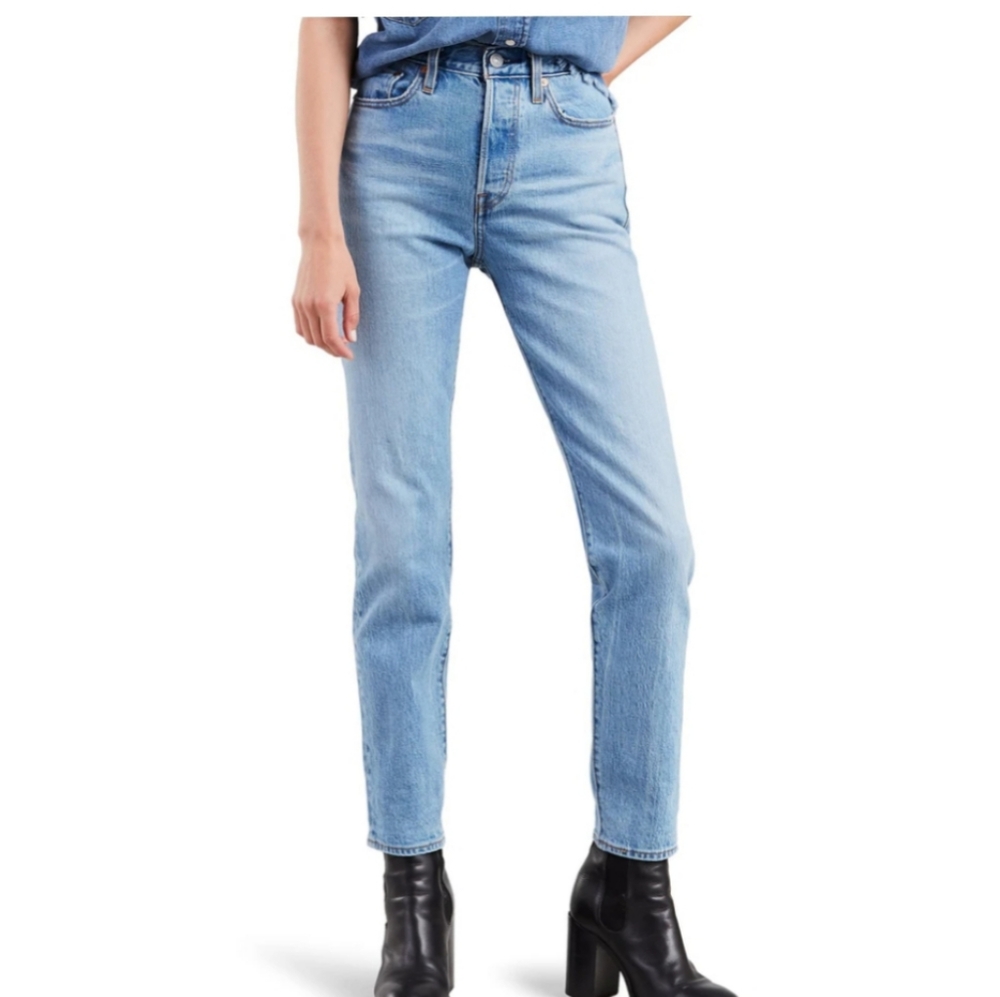 NWT Levi's Wedgie Jeans, Bright Side size 25